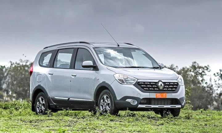 Hãng xe Pháp Renault vừa chính thức giới thiệu tới khách hàng mẫu xe giá rẻ  MPV Lodgy Stepway giá từ 13.950 USD (tương đương 320 triệu đồng) tại thị trường Ấn Độ.